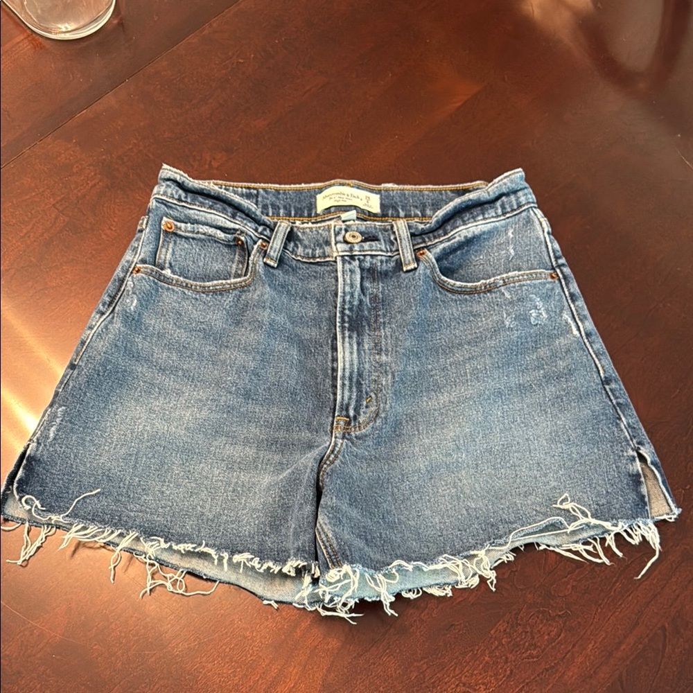Abercrombie The 4” Mom Short High Rise Women's Denim Shorts